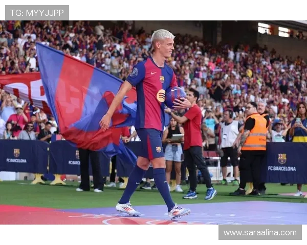 巴萨财政问题影响当前引援计划与赛季竞争格局，球队面临稳定性考验。