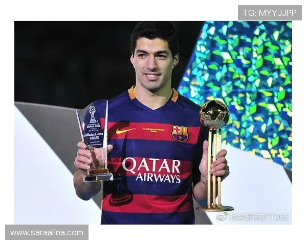 苏亚雷斯巅峰期团队成就解析：巴萨三冠王核心作用